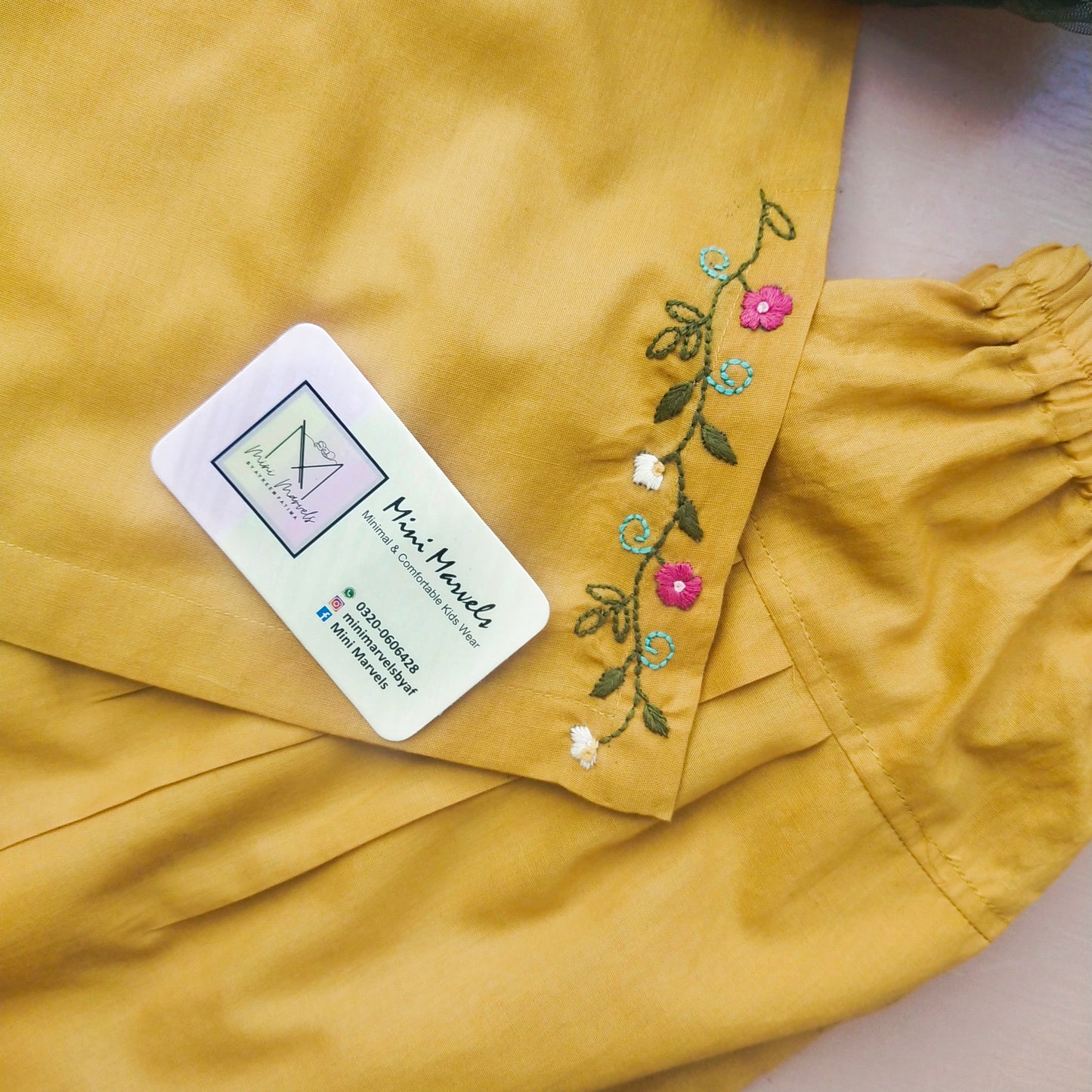 Mustard Chic