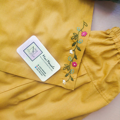 Mustard Chic