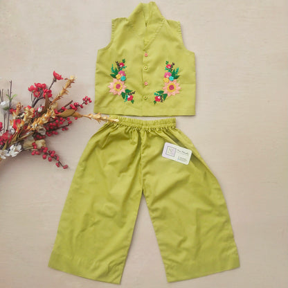 Daffodils Attire