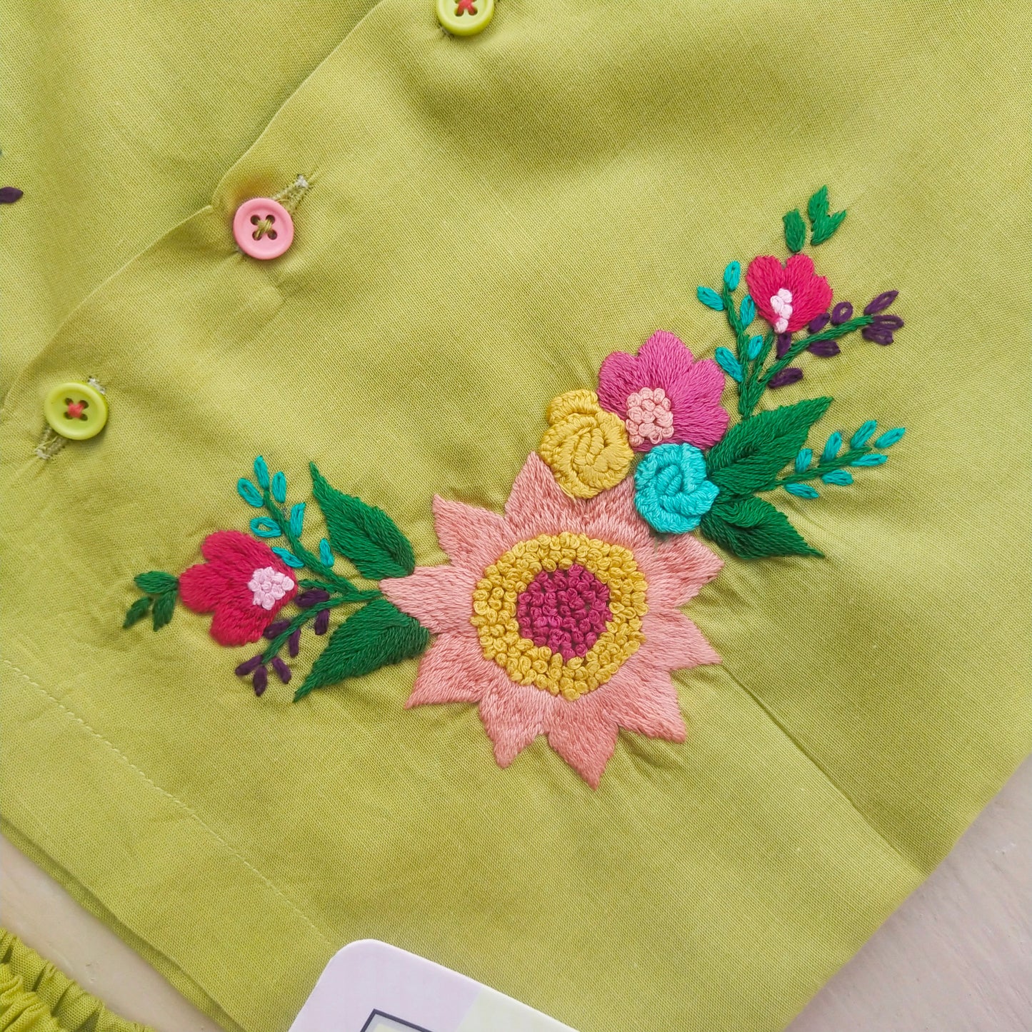 Daffodils Attire